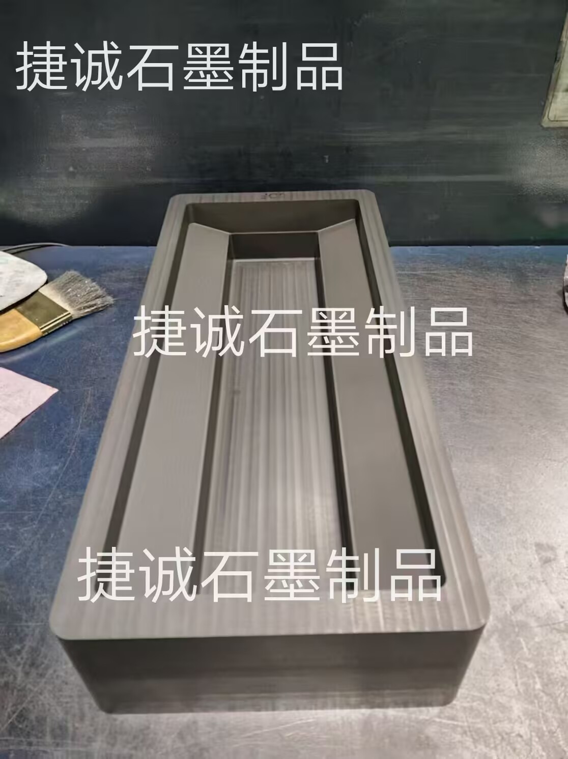 石墨油槽，鑄錠石墨油槽，高純石墨油槽，多槽石墨油槽，耐高溫石墨油槽，金銀鑄錠石墨模具，石墨油槽石墨鑄錠槽，石墨油槽生產(chǎn)廠家