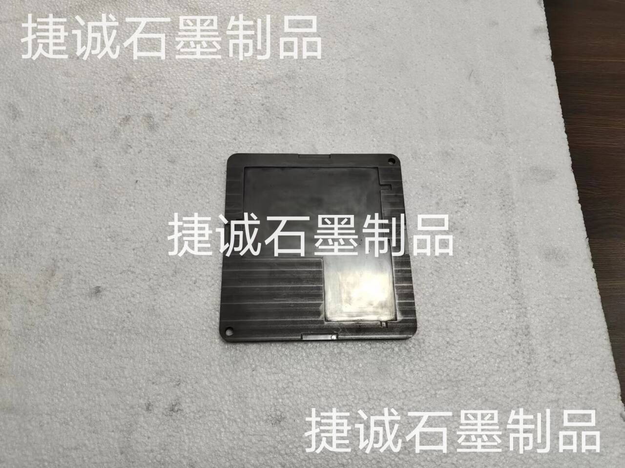 VC擴散焊接硅錠切割用碳冶具，VC石墨模具，VC燒結(jié)石墨模具，燒結(jié)石墨模具，高純石墨模具，石墨治具，石墨模具加工，石墨模具生產(chǎn)廠家